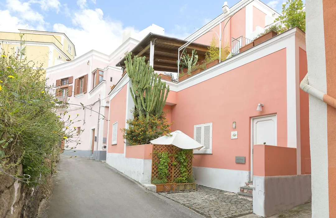 Gioia 13 Rooms & Apartments-1